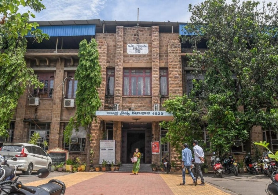 Andhra Medical College Recruitment 2025